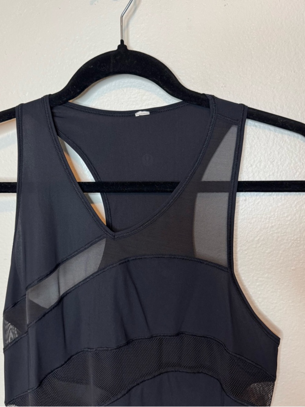 Lululemon Mesh In Motion Racerback Tank Top Black Workout Shirt - Picture 4 of 7